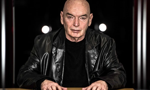 74-erių sulaukusiam didžiausios architektūros studijos Prancūzijoje vadovui J. Nouveliui skirti visi svarbiausi profesiniai apdovanojimai. Christophe Archambault (AFP / „Scanpix“) nuotr.