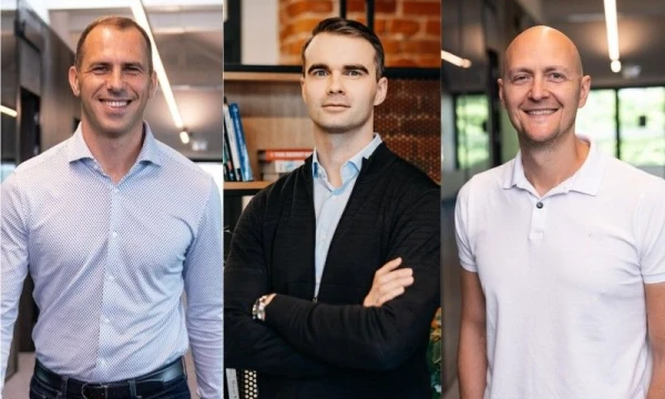 JAV programavimo paslaugų įmonės „Devbridge“ įkūrėjai – Martynas Stašaitis, Viktoras Gurgždys, Aurimas Adomavičius.


