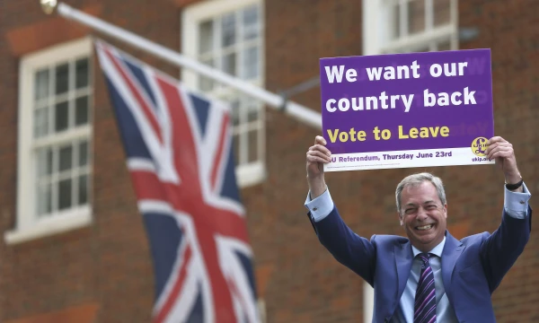 „Jei reikalai toli gražu nesiklosto sklandžiai, vadinasi, atėjo laikas pokyčiams iš esmės“, – sako ryškiausias Briuselio kritikas Nigelas Farage’as.
„Scanpix“/Neil Hall nuotr.