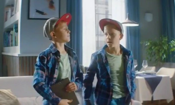 Stop kadras iš „Tele2“ klipo.
