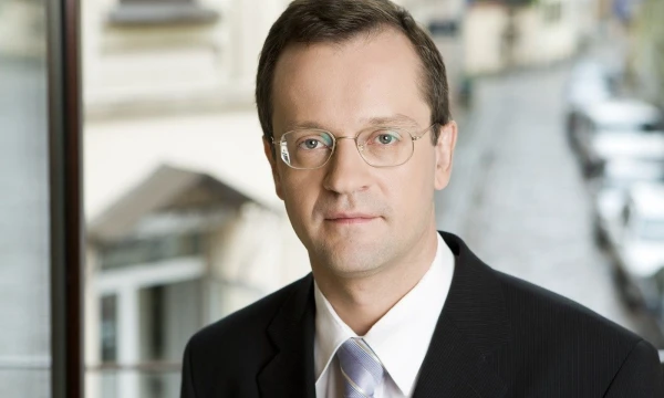 Evaldas Rapolas, advokatų kontoros „Magnusson“ partneris, smulkiajam ir vidutiniam verslui į teisininką pataria žvelgti kaip į draudimo kompaniją: jeigu įmonei priimtina rizika, kurią ji gali patirti, jai nereikia nei draudimo, nei teisininko. Bendrovės nuotr.