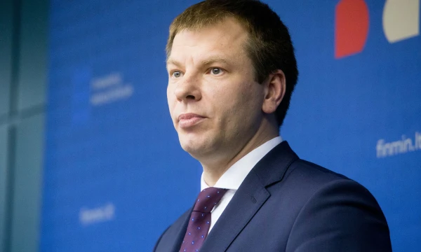 Vilius Šapoka, finansų ministras: „Komisija, vertindama valdžios sektoriaus balansą, atsižvelgia į socialinio modelio įgyvendinimo įtaką.“ 
Juditos grigelytės (Vž) nuotr.