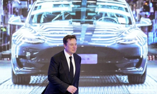 Elonas Muskas paskatino kriptovaliutų kainų augimą, o „Tesla“ ketina bitkoiną naudoti atsiskaitymams. „Reuters“ / „Scanpix“ nuotr. 