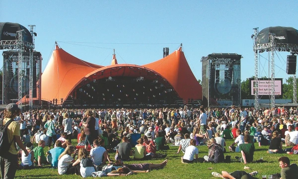 Renginių po atviru dangumi netrūksta ir Lietuvoje, tačiau svoriu jie dar neprilygsta didiesiems Europos festivaliams.  Daivos Banaitienės nuotr.