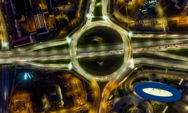 Siekiama, kad 2030 m. pusę šalies automobilių parko sudarytų netaršūs arba mažataršiai automobiliai. Vladimiro Ivanovo (VŽ) nuotr.