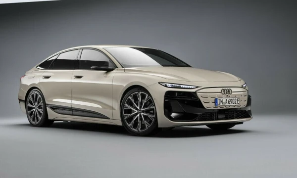 Naujasis „A6 Sportback“ su viena akumuliatoriaus įkrova teoriškai gali įveikti 756 km atstumą. „Audi AG“ nuotr.