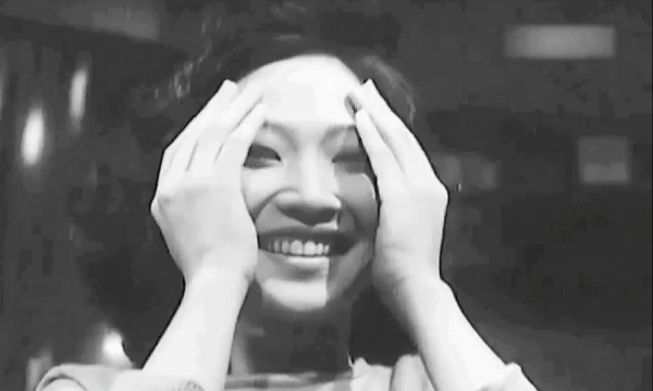 Nguyen Trinh Thi filmo „Eleven Men“ stop kadras.