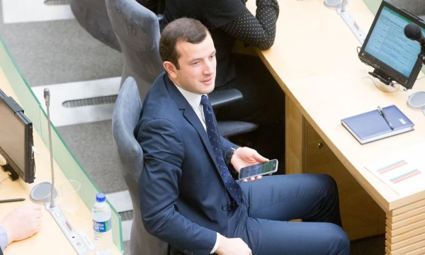 Jeigu prezidentė pasirašys atitinkamą dekretą, šią savaitę Seimo narys, valstietis-žaliasis Virginijus Sinkevičius turėtų užimti ūkio ministro kėdę. Juditos Grigelytės (VŽ) nuotr.
