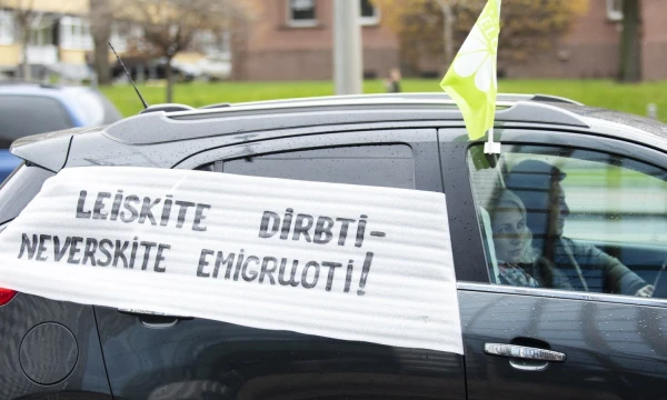 Sanatorijos „Belorus“ piketas Vilniuje. Luko Balandžio („15min./„Scanpix“) nuotr.
