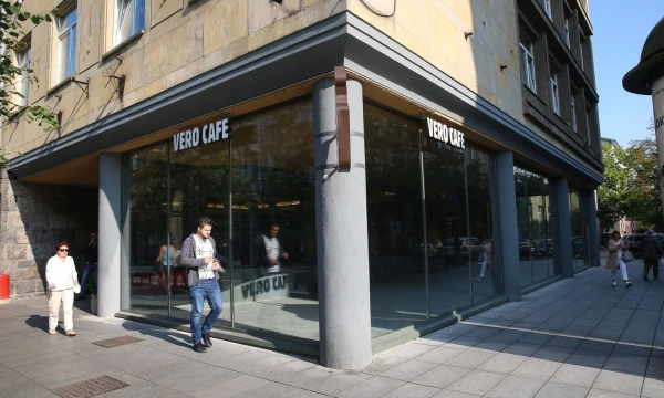 Gedimino pr. 27, Vilnius. „Vero Cafe“ kavinė. Vladimiro Ivanovo (VŽ) nuotr.