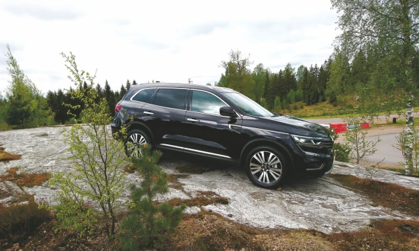 „Koleos“ atspindi naująją „Renault“ dizaino kryptį.
Renaldo Jakubausko (VŽ) nuotr.