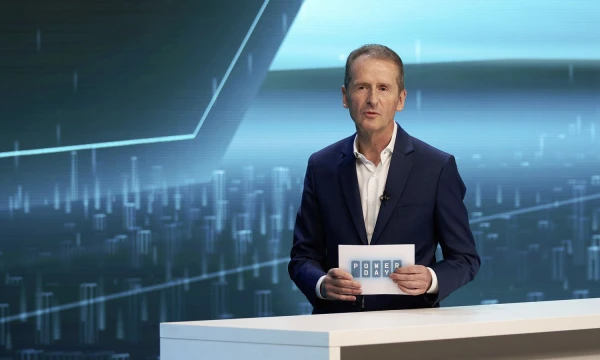 Herbertas Diessas, „Volkswagen Group“ vadovas, „Power Day“ konferencijoje pristatė ambicingus koncerno planus. „Volkswagen Group“ nuotr.