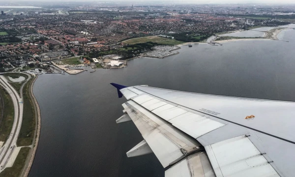 Kelionių kainas kelia ne tik papildomi šalių mokesčiai, bet ir aviacijos problemos. Juditos Grigelytės (VŽ) nuotr.