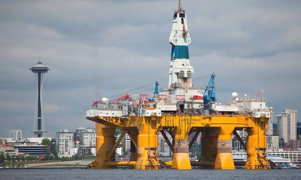 The Shell Oil Company's arctic drilling rig Polar Pioneer is shown in Seattle, Washington, in this file photo taken May 14, 2015.   Matt Mills McKnight (Reuters / Scanpix)