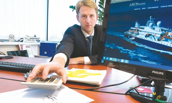 Giedrius Valainis, UAB „Aros Marine“ valdybos pirmininkas: „Įmonė pereina į kitą lygį ir pajėgi konkuruoti su bet kuria pasaulio laivų interjero bendrove. Nebesame tik pigi darbo jėga iš Rytų Europos, turime aukštos kvalifikacijos specialistų ir puikiai galime valdyti net labai sudėtingus projektus.“ ALGIMANTO KALVAIČIO NUOTR. 