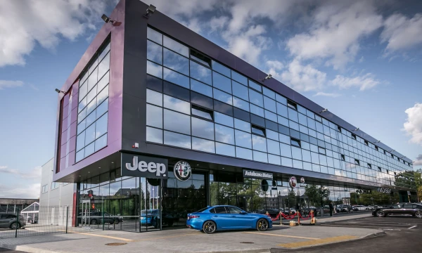 Naujasis „Autobrava Motors“ centras Klaipėdoje. Įmonės nuotr.