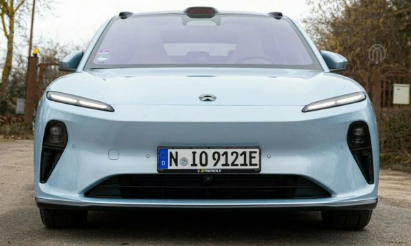 Kiniškas elektromobilis „NIO ET5“. Juditos Grigelytės (VŽ) nuotr.