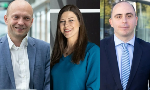Iš kairės: N. Mačiulis, „Swedbank“ vyriausiasis ekonomistas; I. Genytė-Pikčienė, INVL vyriausioji ekonomistė; A. Izgorodinas, „Citadele“ banko ekonomistas. VŽ koliažas.