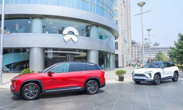 „Nio“ produkcija – „premium“ segmento elektra varomi krosoveriai. Gamintojo nuotr.