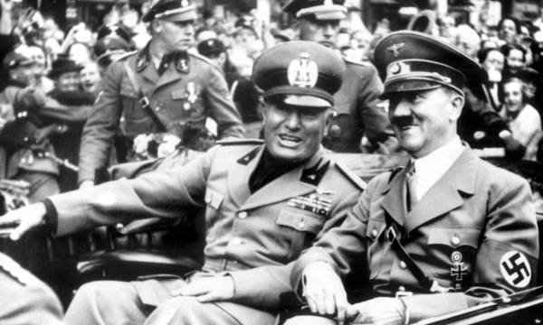 Adolfas Hitleris rašė Benito Mussolini, kad su Rusija sunku susitarti dėl interesų lauko ir nukreipti jų ambicijas į rytus. „Topham Pictturepoint“ nuotr.