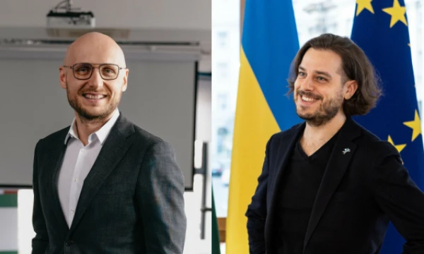 Iš kairės: Tomas Okmanas ir Eimantas Sabaliauskas, „Tesonet“ įkūrėjai. BNS ir asm. archyvo nuotr.