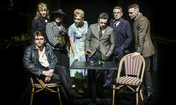 Scena iš spektaklio „Raganosiai“. Dmitrijaus Matvejevo nuotr.