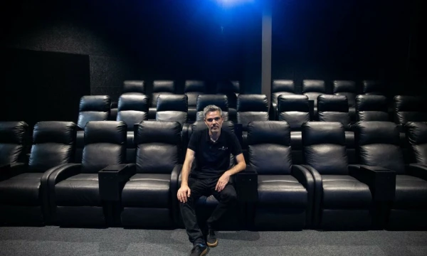 Tadas Dargis, Tauragės kino teatro ir restobaro „Castle Lounge“ vadovas. Vladimiro Ivanovo (VŽ) nuotr.