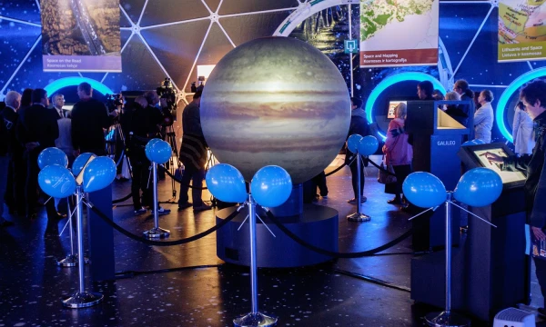 Bene žinomiausia ir toliausia pažengusi Lietuvos kosmoso sektoriaus bendrovė yra „Nanoavionika“, pagal užsakymus gaminanti mažuosius palydovus, į kuriuos jos klientai deda savo instrumentus ir krovinius. Vladimiro Ivanovo (VŽ) nuotr.