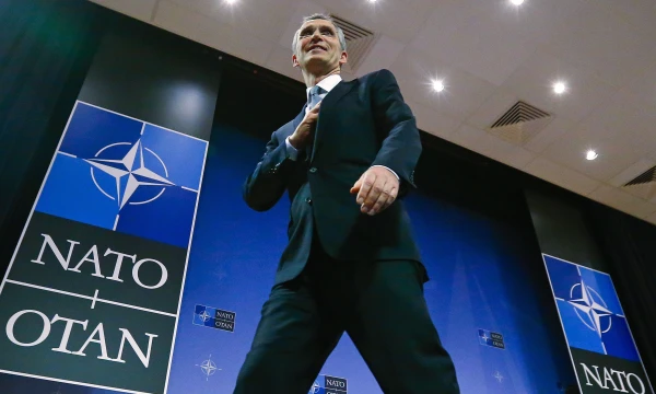 NATO Secretary General Jens Stoltenberg leaves the room after a news conference during a NATO defence ministers meeting at the Alliance's headquarters in Brussels, Belgium February 10, 2016.  REUTERS / Yves Herman