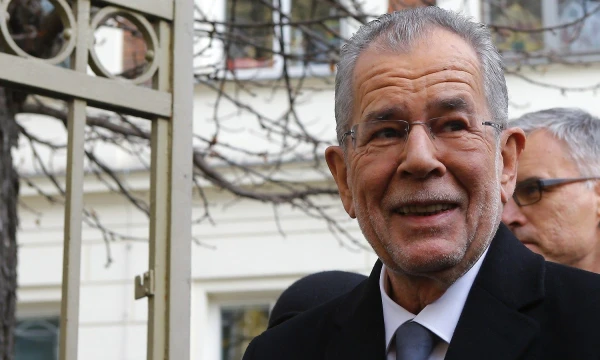Alexanderis Van der Bellenas ilgametis Žaliųjų partijos vadovas. Heinzo-Peterio Badero („Reuters“/„Scanpix“) nuotr.