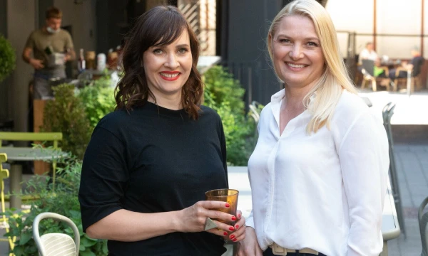 Ieva Vaičiūnaitė (kairėje) ir Jurgita Viltrakienė, gastronomijos konsultacijų agentūros „Kitchen Rules“ įkūrėjos. Vladimiro Ivanovo (VŽ) nuotr.