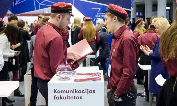 Vilniuje, „Litexpo“ vyksta XV tarptautinė mokymosi, žinių ir karjeros planavimo paroda „STUDIJOS 2017“. Vladimiro Ivanovo (VŽ) nuotr.
