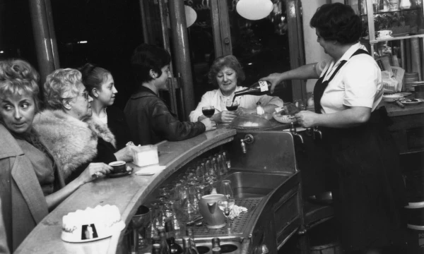 Paryžiaus bistro, 1960. Paulo Almasy (1906-2003) / „Scanpix“ nuotr.