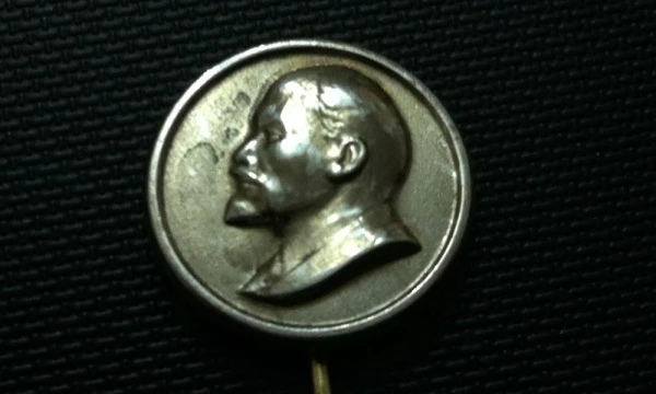 De Gaulle‘is ar ne de Gaulle‘is? ebay.com nuotr.