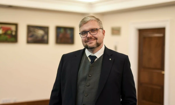 Vitas Vasiliauskas, premjerės patarėjas, buvęs Lietuvos banko valdybos pirmininkas. Ryčio Galadausko nuotr.