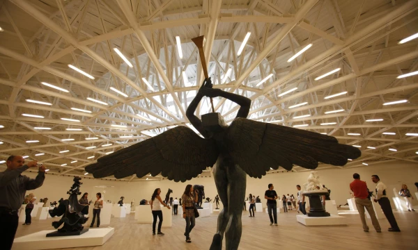 Salvadoro Dali skulptūra "Triumfo angelas" Soumaya muziejuje.  Jorge Dan Lopez (Reuters/Scanpix) nuotr.