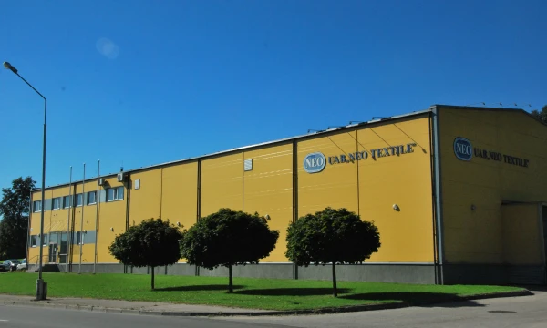 UAB „Neo Textile“ tęsia veiklą mūsų šalyje, tačiau nuo šiol nebedirbs su vietos užsakovais. Indrės Sesartės (VŽ) nuotr.