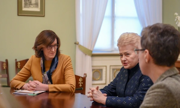 Prezidentė Dalia Grybauskaitė susitiko su Viešųjų pirkimų tarnybos vadove Diana Vilyte. Roberto Dačkaus (Prezidento kanceliarija) nuotr. 