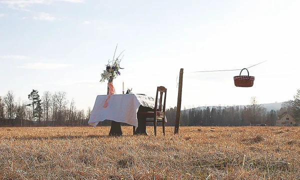 „Bord for en“ - stalas vienam. bordforen.com nuotr. 