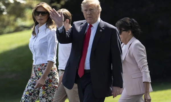 Donaldas Trumpas atrodo linkęs tiksliai atkartoti tarpukario prekybos politiką. Toyos Sarno („Sipos“ / „Scanpix“) nuotr.