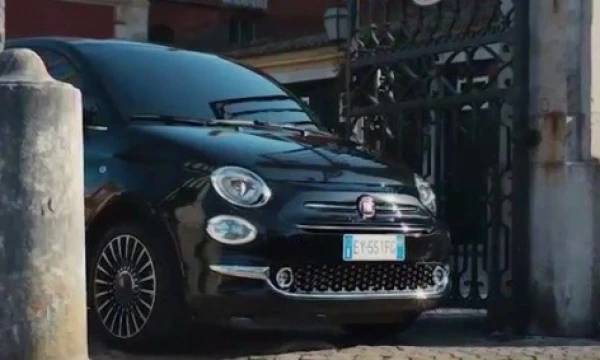 Kadras iš Fiat klipo.