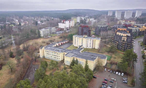 Antakalnyje parduodami pastatai ir kiemo statiniai – čia NT vystytojui yra pakankamai laisvės įgyvendinti modernų, šiuolaikišką projektą, kuris sostinėje galėtų tapti išskirtiniu.