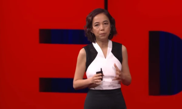 Fei-Fei Li, Stanfordo universiteto informatikos profesorė, „World Labs“ įkūrėja. VŽ ekrano nuotr. iš TED kalbos.