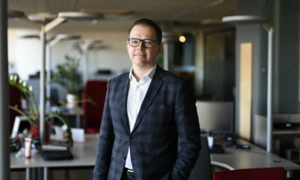 •	Mykantas Urba – “Orion securities” įmonių finansų skyriaus vadovas
