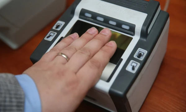 Pasaulinėje biometrijos rinkoje senbuvius galima suskaičiuoti rankos pirštais, o naujokai paprastai rinkoje neišsilaiko. Kita vertus, analitikai prognozuoja, kad žmogaus atpažinimo sprendimų poreikis ateityje augs. Vladimiro Ivanovo (VŽ) nuotr.