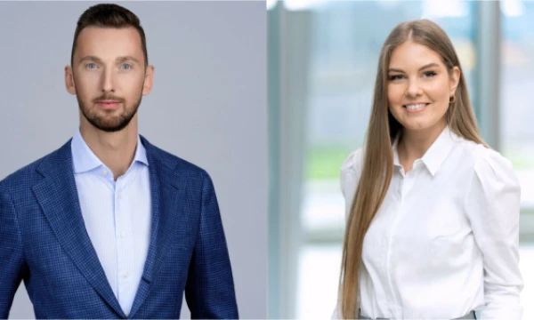 „Profitus“  ryšių su investuotojais vadovas Aurimas Satkūnas ir „Profitus“ marketingo vadovė Monika Lenčickaitė.