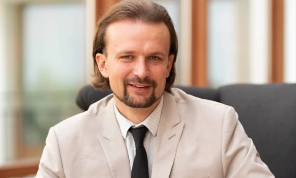 „Novaturo“ pardavimų direktorius Albert Zinevič.