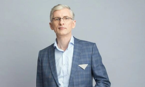 Martynas Nagevičius, Lietuvos atsinaujinančių išteklių energetikos konfederacijos prezidentas, bei pramonininkų konfederacijos viceprezidentas. 

