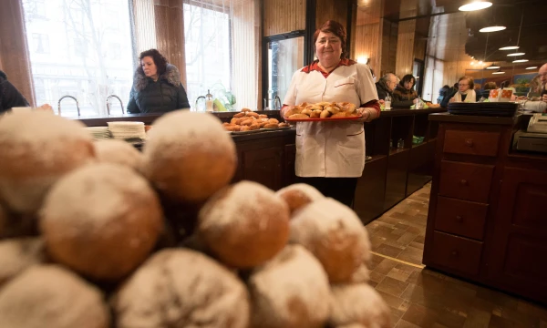 Julija Skiparienė, UAB „Žagaras“, kuriai priklauso Kauno spurginė, bendraturtė ir direktorė: „Jei neliktų spurginės, ne tik Laisvės alėjoje atsirastų tuštuma – visas Kaunas prarastų dalį istorijos, prie kurios dabar dar galima prisiliesti.“ Juditos Grigelytės (VŽ) nuotr.