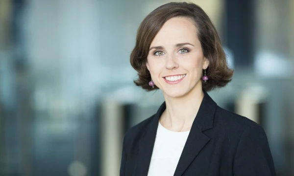 Agnė Jonaitytė-Karalienė, „Swedbank“ Personalo tarnybos vadovė: „Sprendžiant atlyginimų atotrūkių klausimą, neišvengiamai susidursime su įvairiomis emocijomis ir nuostatomis ? jas būtina išklausyti ir įvertinti.“
